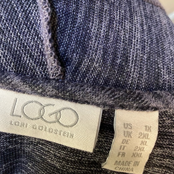 Logo Tunic with coordinating Vest - Picture 6 of 8